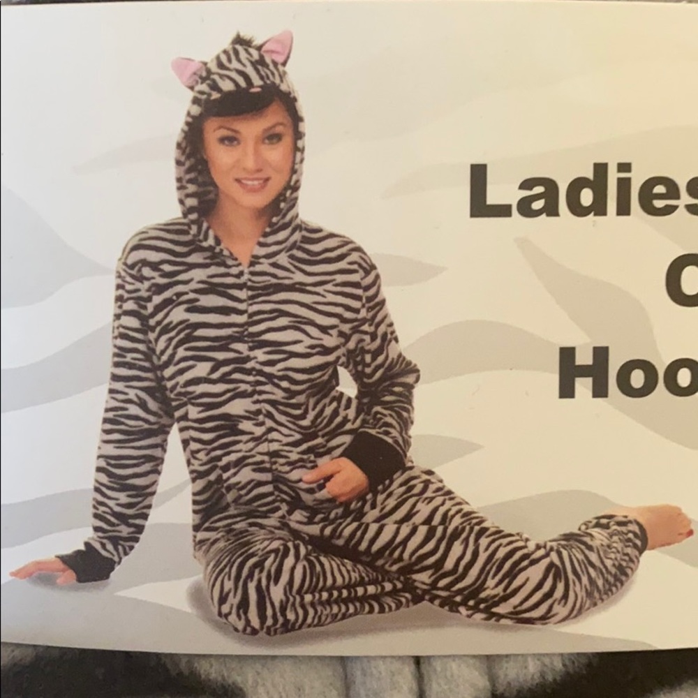 NWT Ladies Micro Fleece One-Piece Hooded Pajama